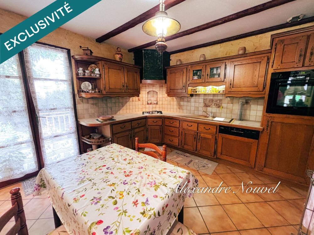 Maison familiale 4 pièces  141 m²  Terrain de 2 002 m²  Fronton