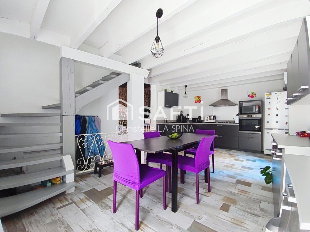 Vente Maison Maison de caractère avec garage et terrasse – 3 chambres Theziers
