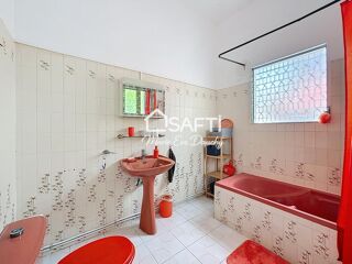  Appartement à louer 3 pièces 82 m²