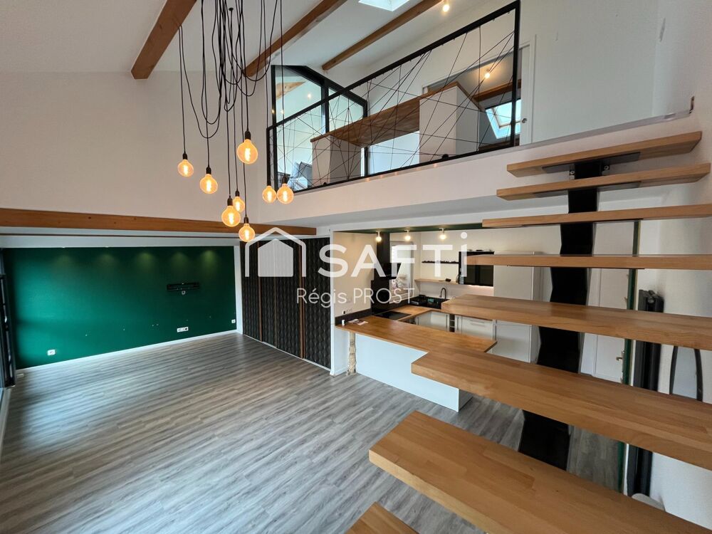 Vente Appartement LOFT D'EXCEPTION EN DERNIER ÉTAGE AVEC TERRASSE TROPÉZIENNE Saint-etienne