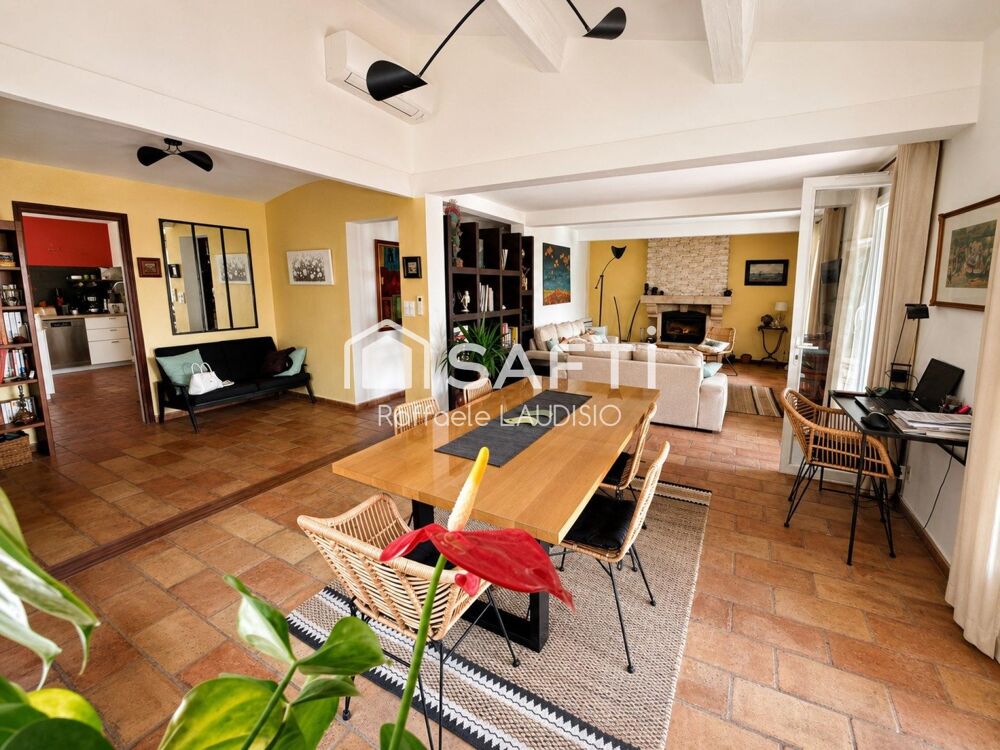 à vendre  Maison Saint-Raphaël (83700)