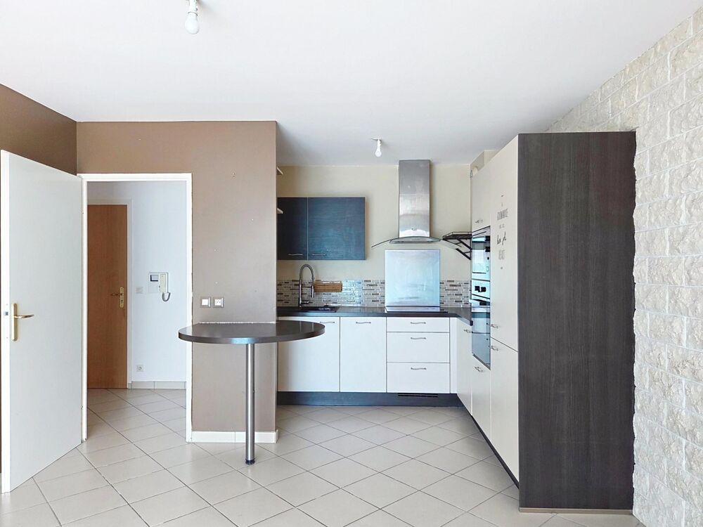 Vente Appartement T3 lumineux avec balcon et double parking, idéal pour bien démarrer ! Mantes-la-ville
