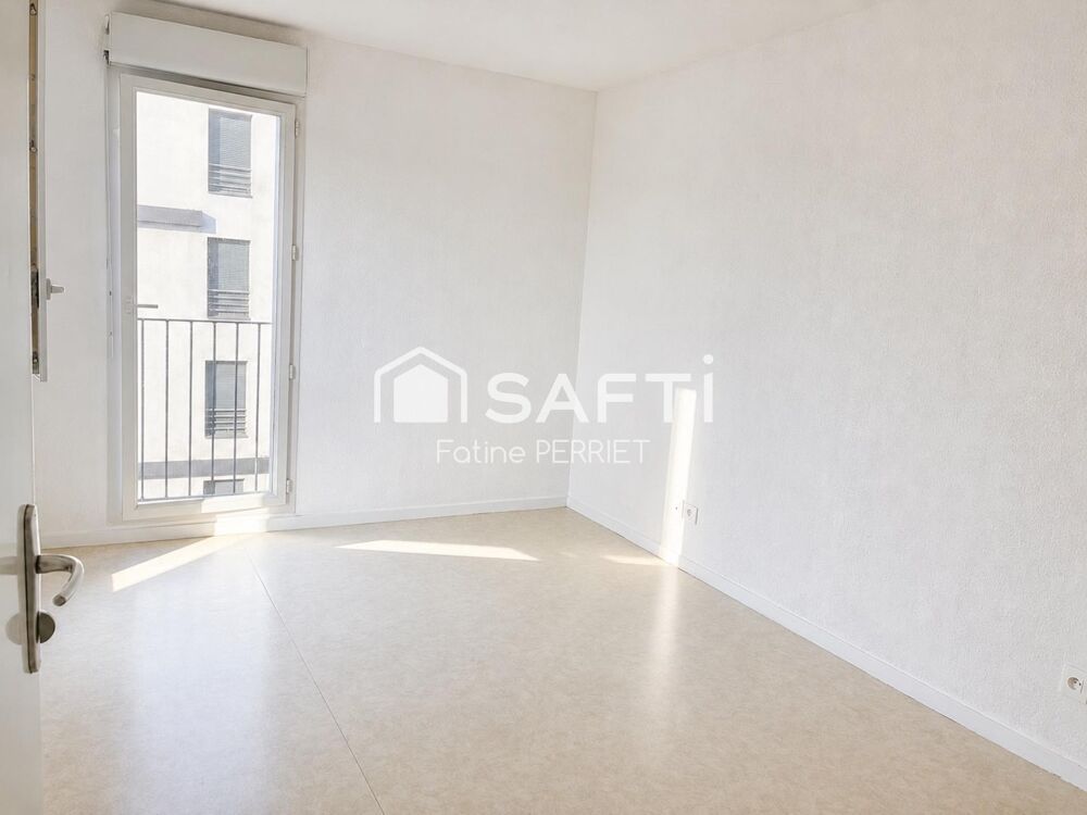 Vente Appartement appart T2 3eme étage avec balcon, parking sécurisé Cenon