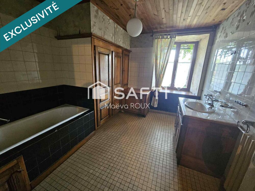 Vente Maison Beau potentiel au coeur du village Passavant-la-rochere