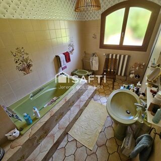  Maison à vendre 10 pièces 274 m²