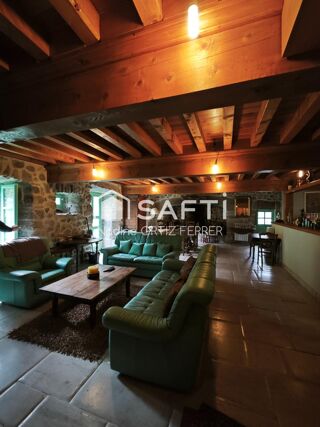  Maison à vendre 15 + pièces 550 m²