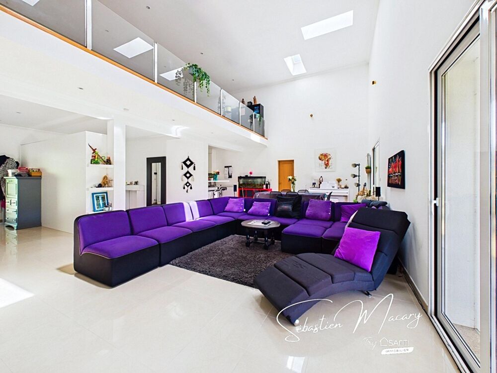 Le Taillan-Médoc  Maison contemporaine 3 chambres et un bureau