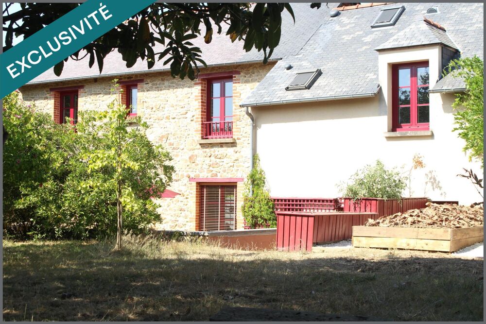 Maison "coup de coeur " en pierres, au coeur du village. terrasse et Terrain clos.