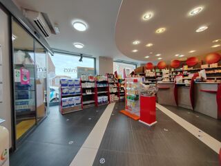  Immeuble � vendre 374 m�