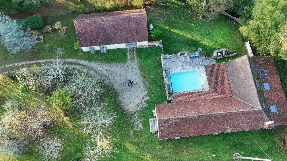 Vente Maison Piscine, dépendance et jardin : tout est réuni ! Le vigan
