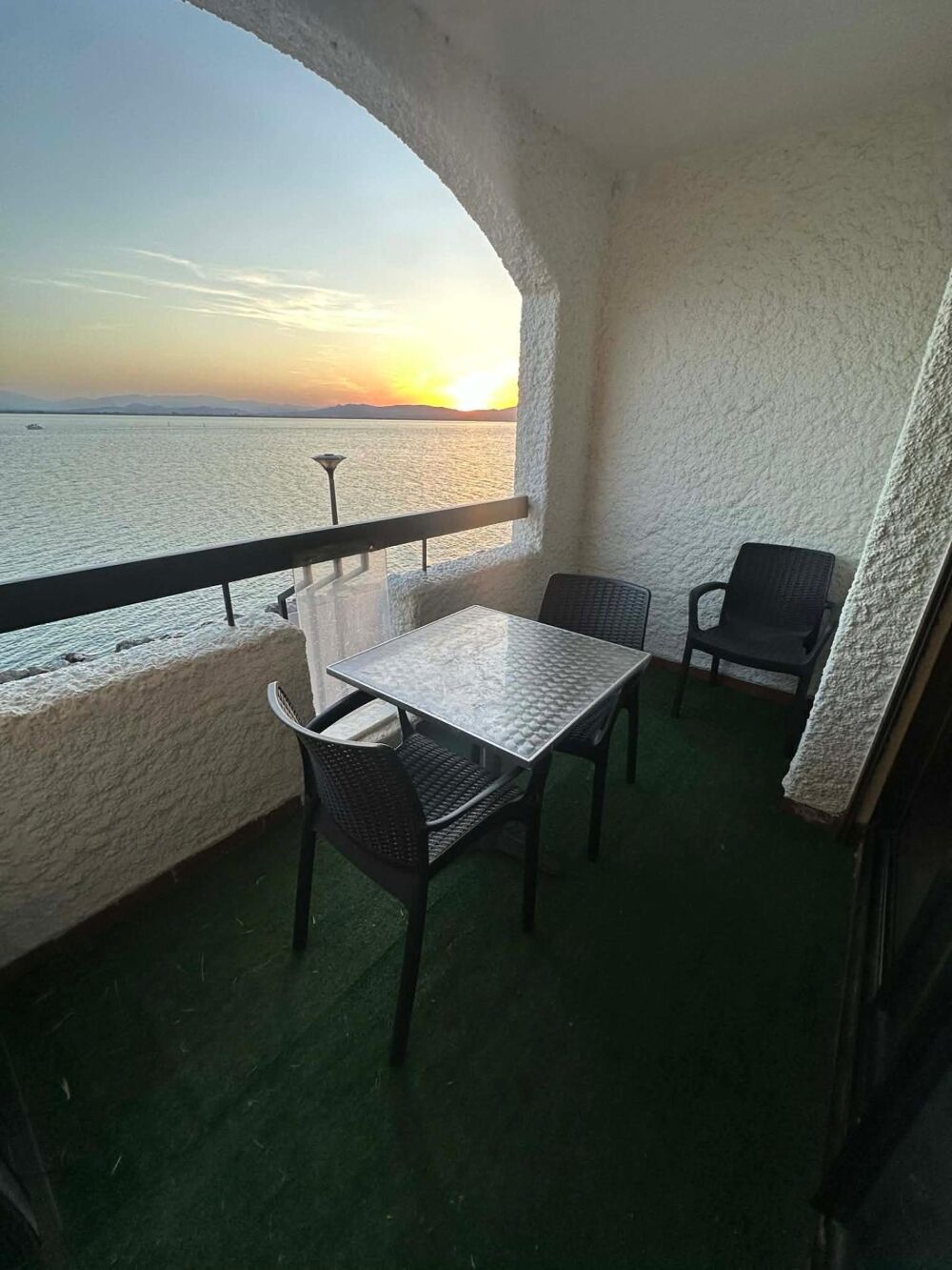 Vente Appartement APPARTEMENT T1 VUE SUR L'ÉTANG ET LE CANIGOU Le barcares