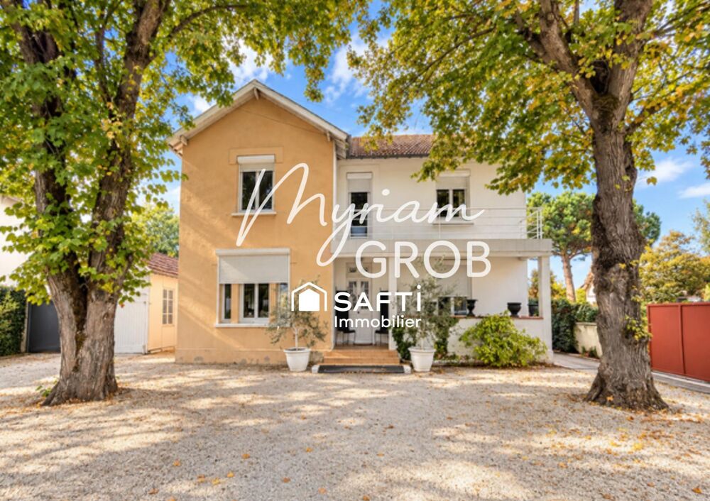 Vente Maison MONTAUBAN – MAISON DE VILLE DE CARACTÈRE – 140 M² – 3 CHAMBRES – TERRAIN 1 075 M² – PISCINE Montauban