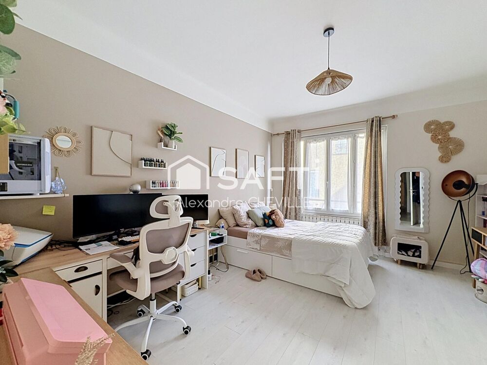 Vente Appartement Vichy centre : T3 65m² rénové avec cour privative Vichy