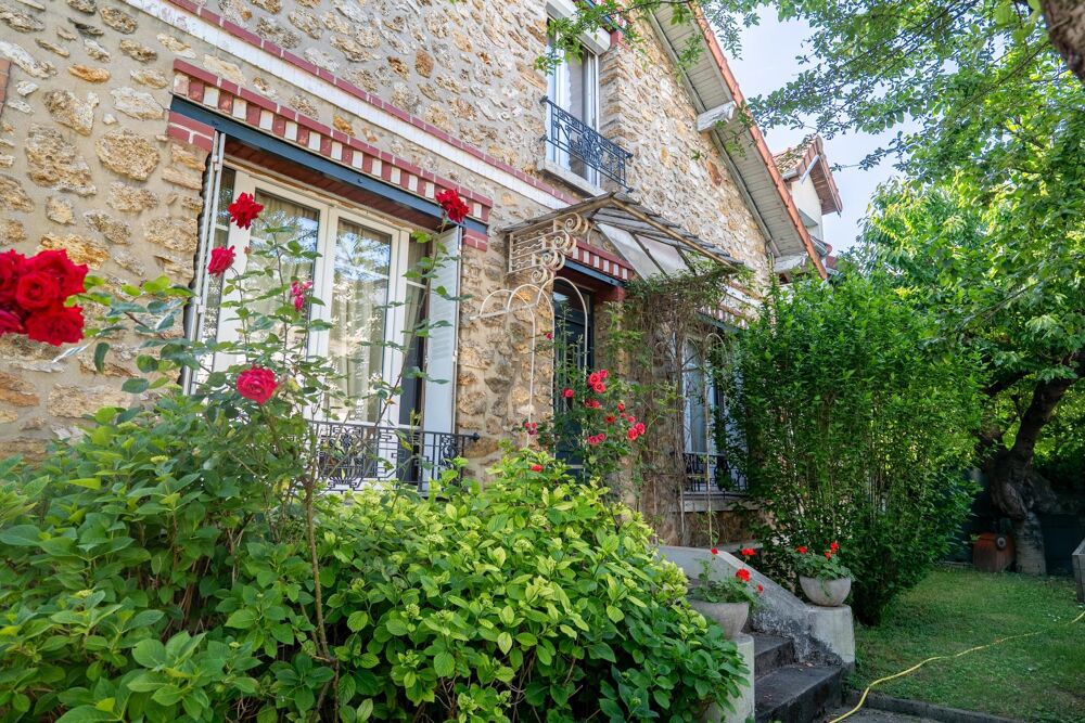Jolie Meulière, plein centre, de 205 m² habitables
