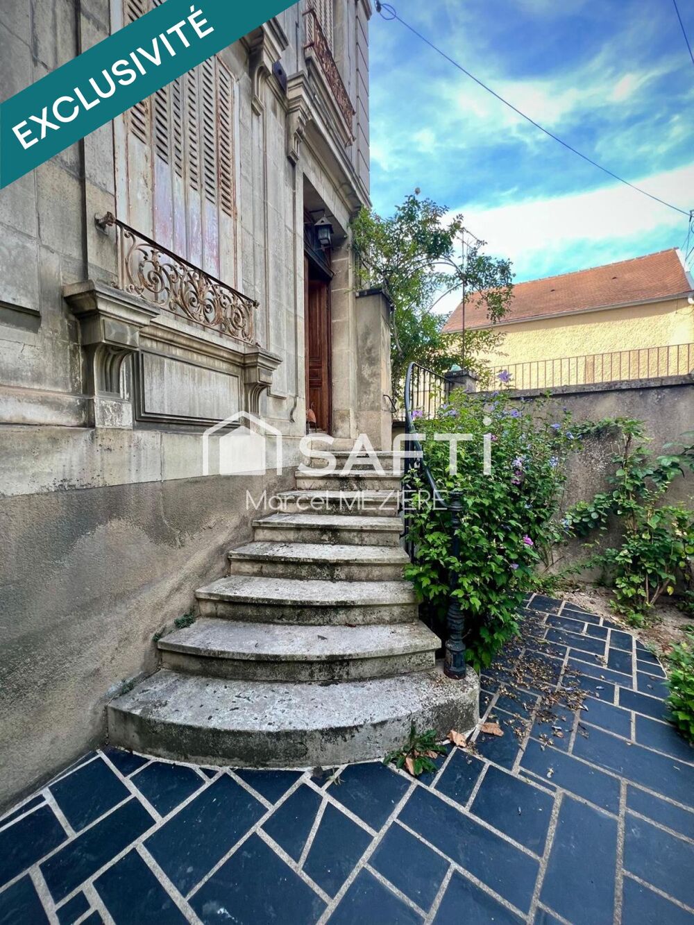 Très belle maison bourgeoise à rénover dans l'amande....