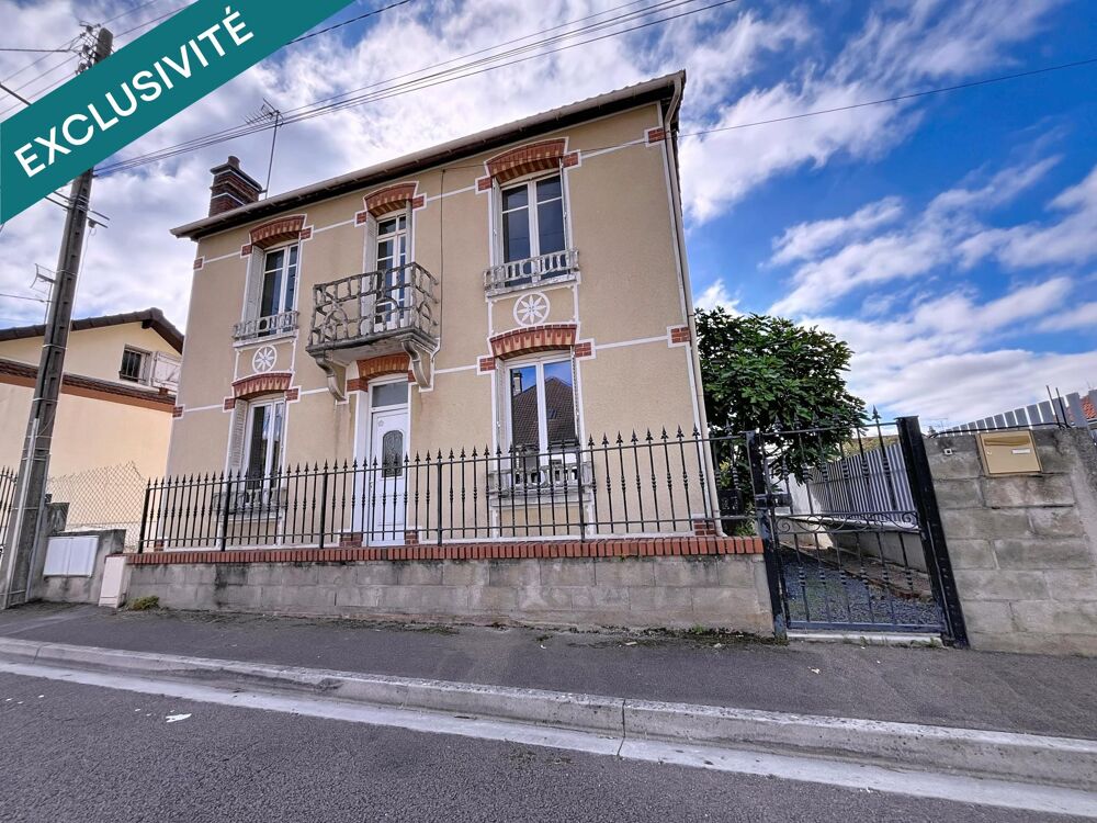 MAISON DE VILLE