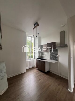 Appartement à louer 4 pièces 69 m²