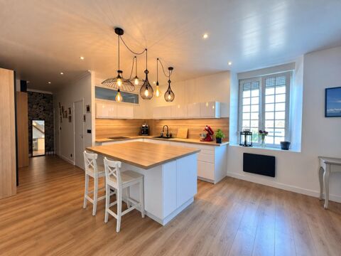   Duplex T5 Entièrement Rénové avec Parking Couvert Appartement - 5 pièce(s) - 101 m²