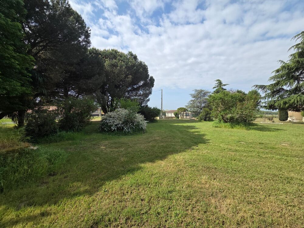 terrain de 3492 m², verdoyant , calme
