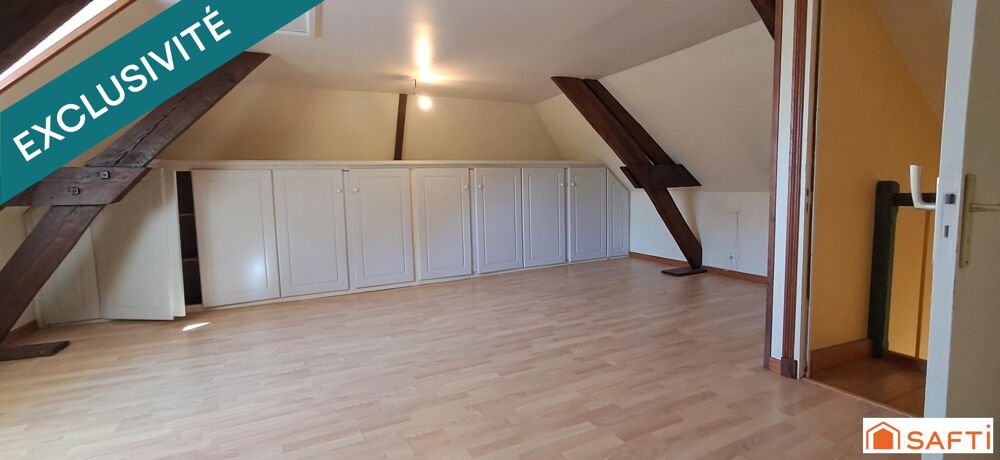 Vente Maison maison de ville 5 chambres cour fermée Carrouges