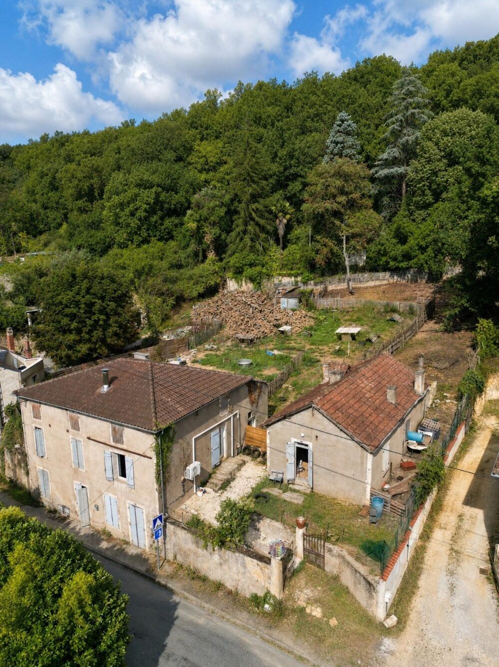 Vente Maison Maison 6 pièces – 158 m² – Terrain 1 780 m² – Seconde maison de 80 m² à rénover Fumel