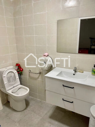  Immeuble � vendre 180 m�