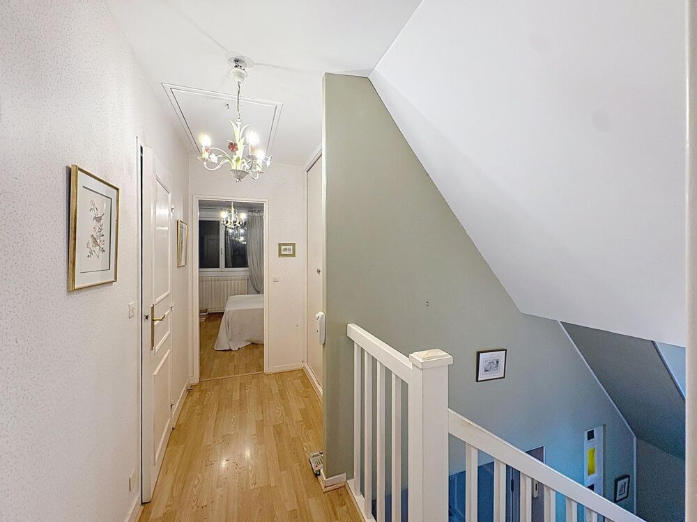 Vente Maison Rare � la vente ! Maison de type St Cloud au Parc des Aigles Chantilly