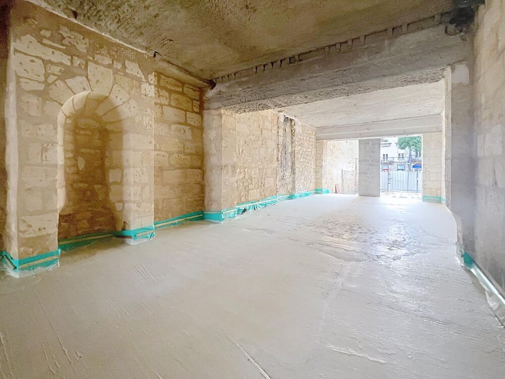   LOCAL PROFESSIONNEL – JARDIN PRIVATIF – STATIONNEMENT – BORDEAUX JARDIN PUBLIC Bordeaux