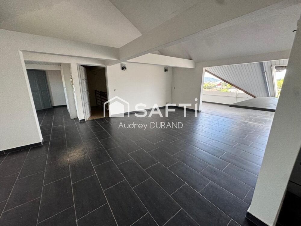 APPARTEMENT T4 EN PLEIN CENTRE-VILLE DE CAYENNE