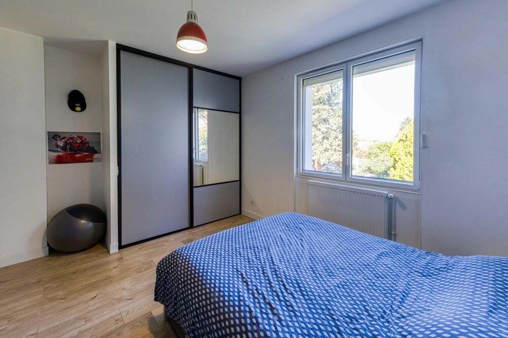 � vendre  Maison Saint-Denis-l�s-Bourg (01000)