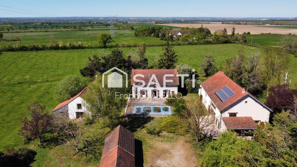 PROCHE VICHY DOMAINE AVEC 2 HABITATIONS SUR UN HECTARE