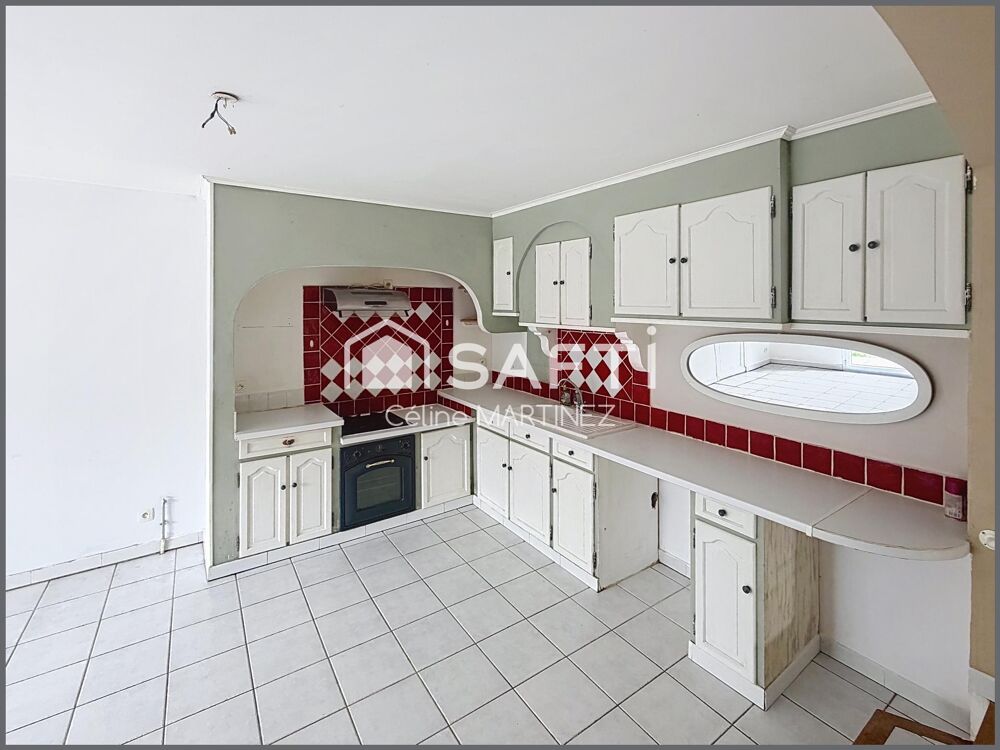 Villa 5 pièces avec garage dans quartier proche centre ville