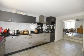  Maison � vendre 5 pi�ces 205 m�