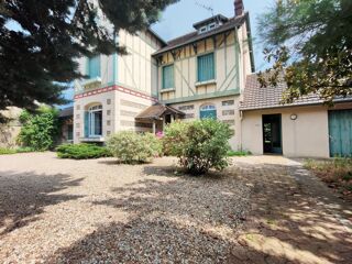  Maison à vendre 10 pièces 205 m²