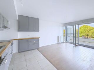 Vente Appartement Traversant et lumineux, au calme Saint-cyr-l'ecole