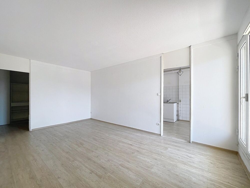 Vente Appartement GRAND T3 AVEC BALCON VUE DEGAGEE Montpellier