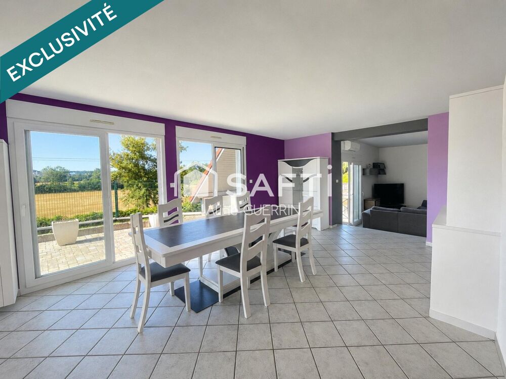 Belle maison à l'architecture soignée de 190 m² avec piscine sur sous-sol complet et terrain de 1078 m².