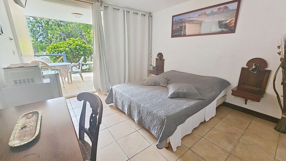 Vente Appartement Studio meublé à quelques pas des eaux turquoise Sainte-anne