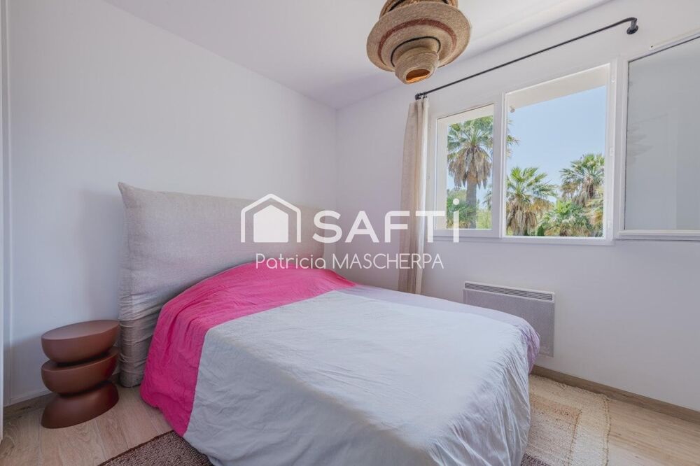 à vendre  Maison Saint-Raphaël (83700)