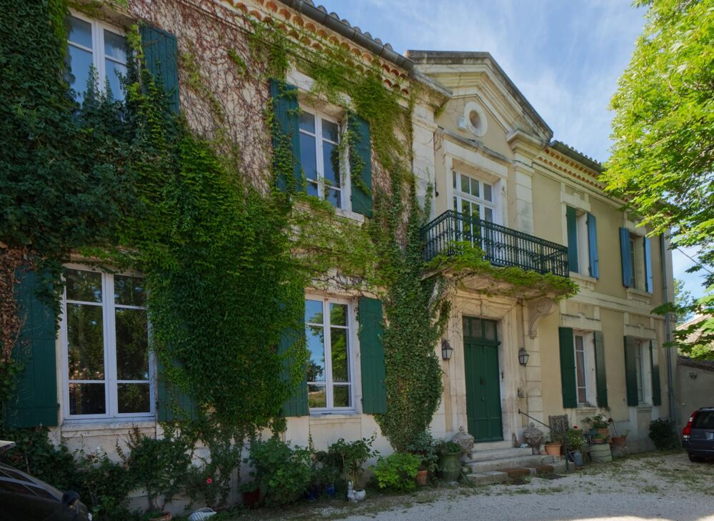 Vente Maison Le Thor, une propriété de caractère au cœur du village Le thor