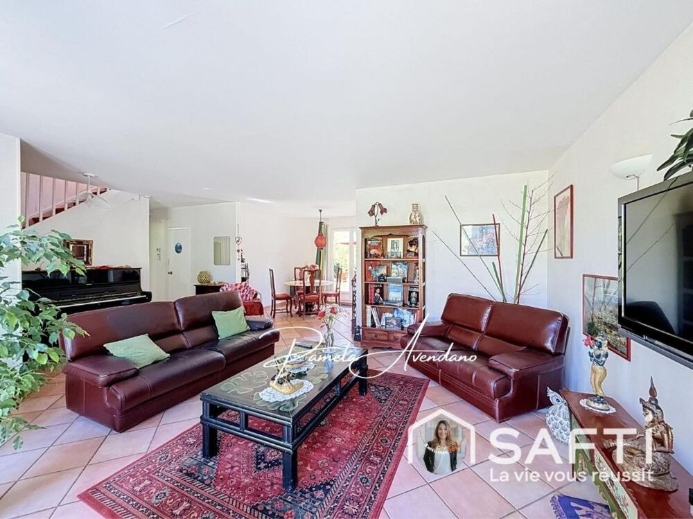 Vente Maison MAISON FAMILIALE 139 M² – 5 CHAMBRES – TERRAIN 714 M² – PLEIN SUD Lesigny