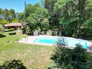  Maison à vendre 10 pièces 175 m²