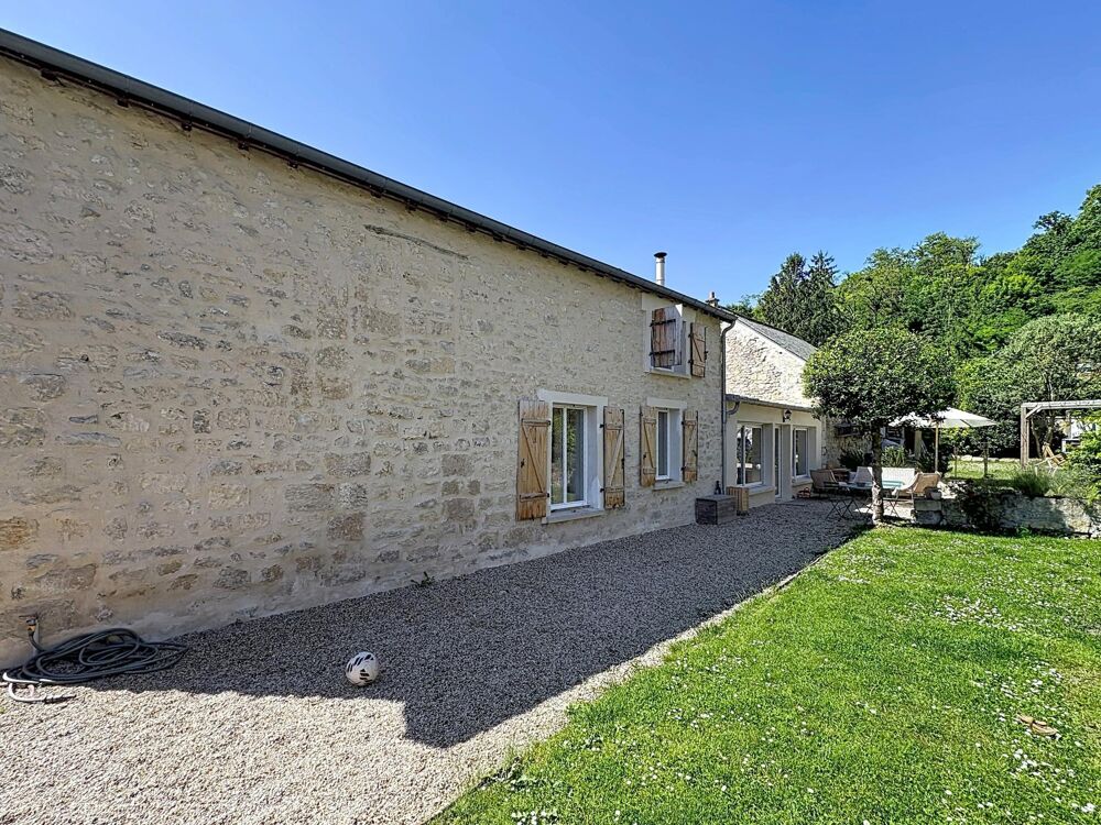 Joli maison en pierre rénovée avec goût