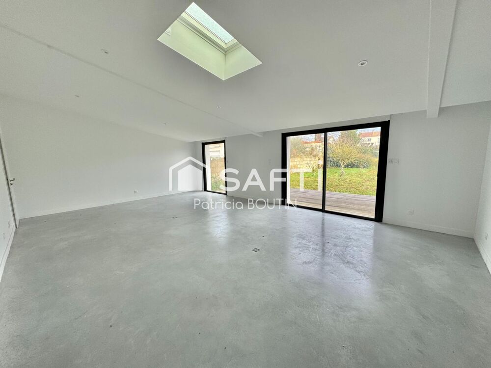 Vente Maison MAISON 4 CHAMBRES DONT UNE SUITE PARENTALE + GARAGE A NIORT Niort