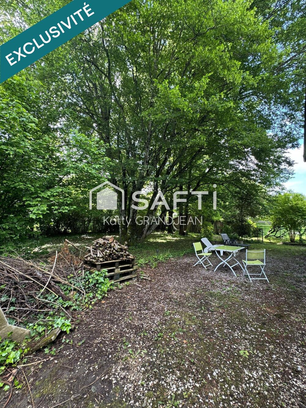 Vente Maison Maison à Péronnas 173 m² sur un terrain de 993 m² Peronnas