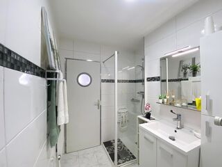  Appartement � vendre 5 pi�ces 82 m�