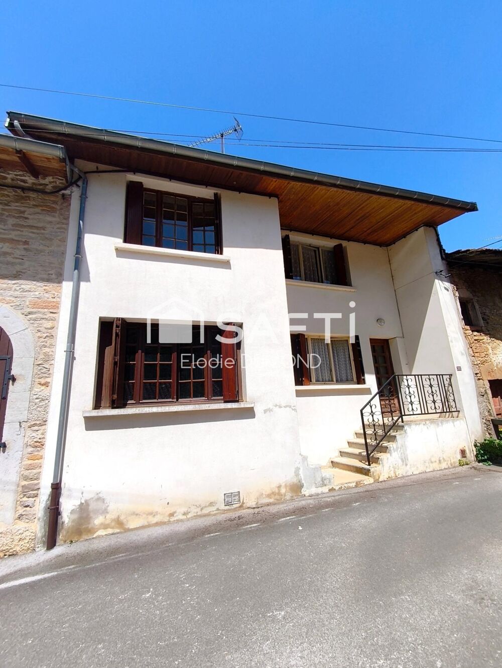Vente Maison Jolie maison de village à rénover d'une surface habitable de 170 m2 Saint-amour