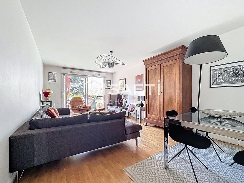 Vente Appartement 4P avec 3 chambres, un balcon et une place de parking en sous-sol Asnieres-sur-seine