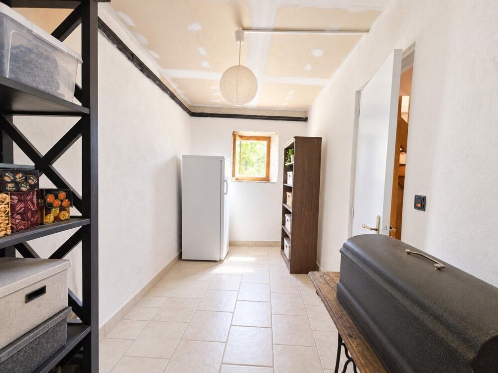 Vente Maison Ferme en pierres rénovée de 200m2 avec dépendances Petit-bersac