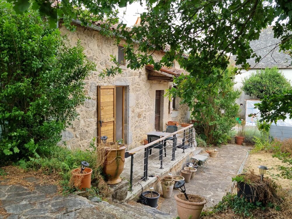 Maison avec terrain, gite, grange